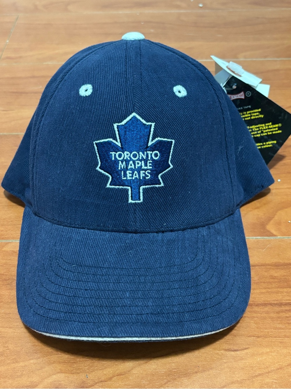 American Needle Toronto Maple Leafs Flexfit Hat